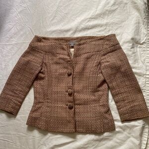 Vintage-look cute & flattering designer short and slightly flared light top